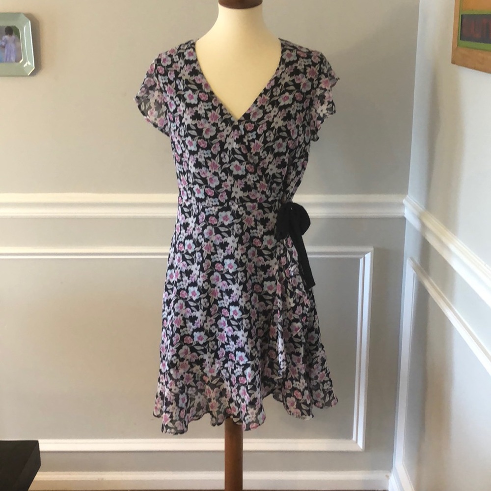 Adorable Banana Republic Wrap Dress